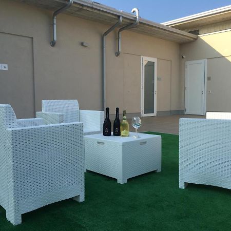 Terrazza Rooms Castrezatto المظهر الخارجي الصورة